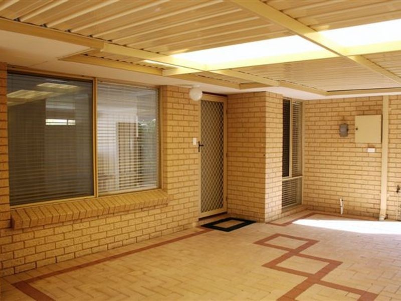 8b Torres Place, Willetton WA 6155