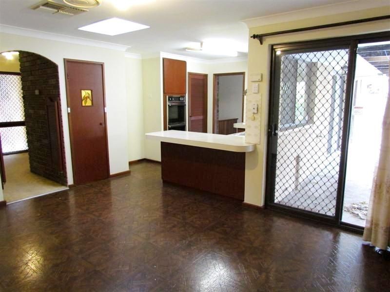 10 Narcissus Avenue, Parkwood WA 6147