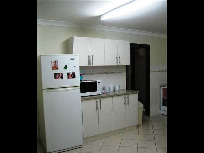 11 Matthew Way, Thornlie WA 6108