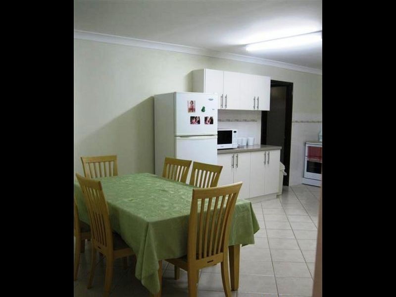 11 Matthew Way, Thornlie WA 6108