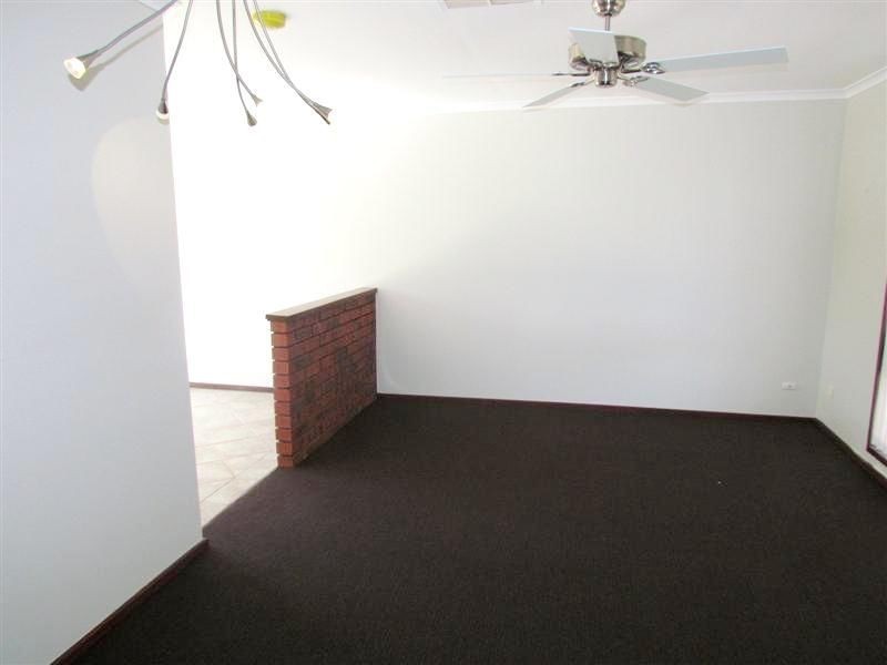 20 Yew Place, Parkwood WA 6147