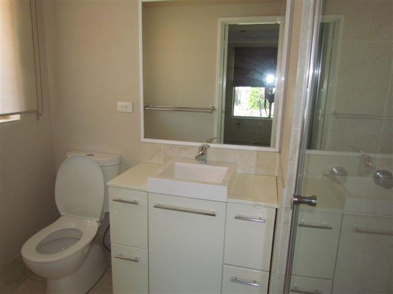 16 Gwalia Place, Bibra Lake WA 6163