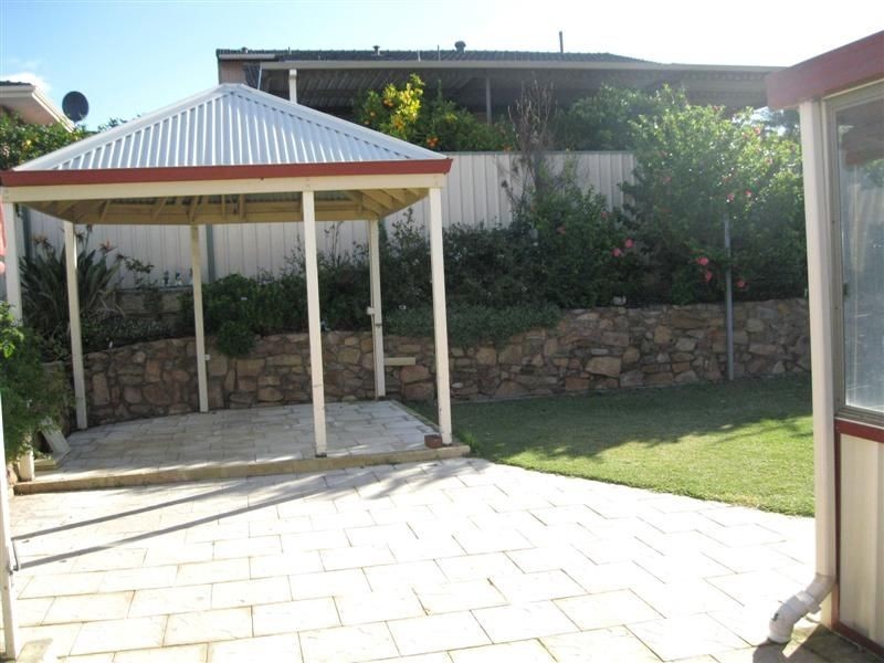 27 Darian Drive, Willetton WA 6155