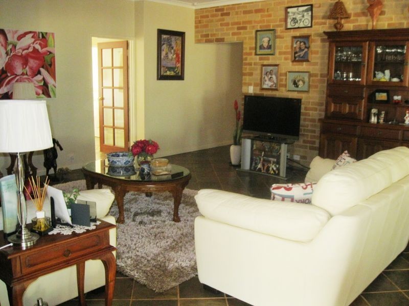79 Bennett Drive, Canning Vale WA 6155