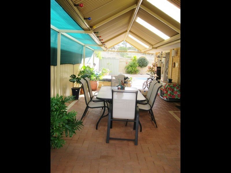 79 Bennett Drive, Canning Vale WA 6155