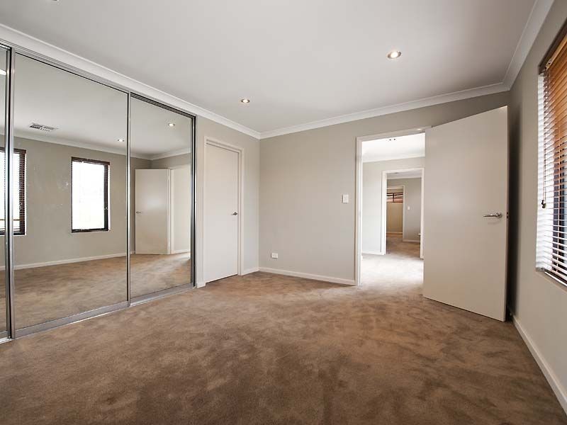 130 Barbican Street East, Shelley WA 6148