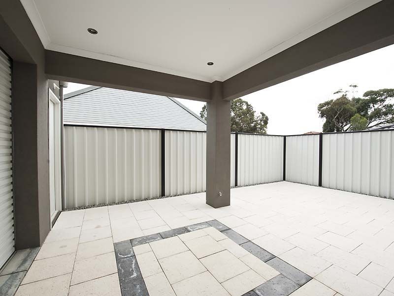 130 Barbican Street East, Shelley WA 6148