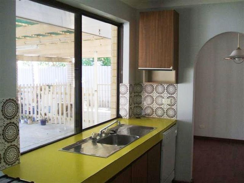 30 Merley Way, Parkwood WA 6147