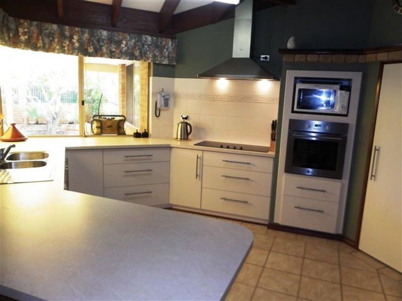 45 Matthew Avenue, Leeming WA 6149