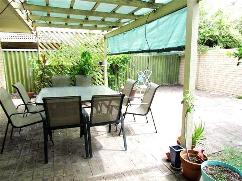 17B Sixth Avenue, Shelley WA 6148