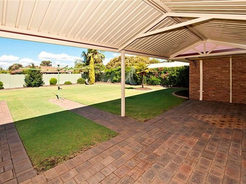 11 Ringarooma Way, Willetton WA 6155