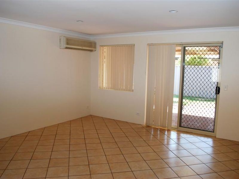 8 Folland Parade, Atwell WA 6164