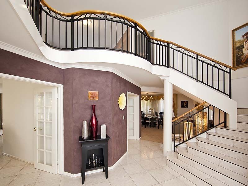 8 Bennett Drive, Canning Vale WA 6155