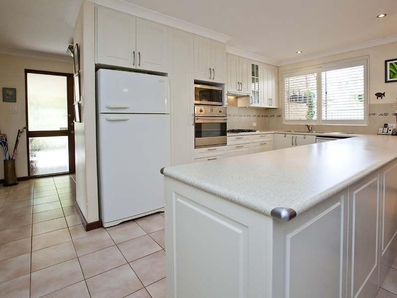 19a Sixth Avenue, Shelley WA 6148