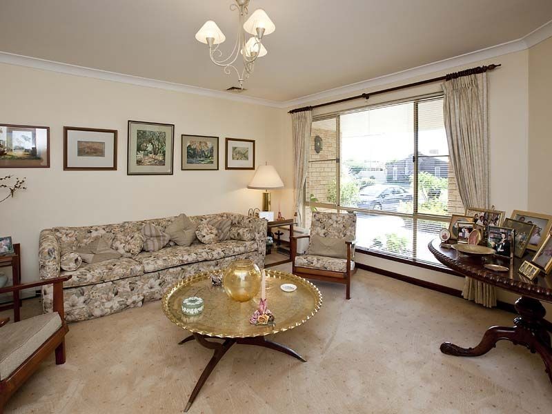 19a Sixth Avenue, Shelley WA 6148