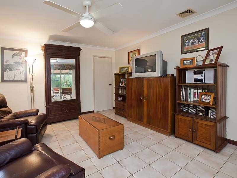 19a Sixth Avenue, Shelley WA 6148