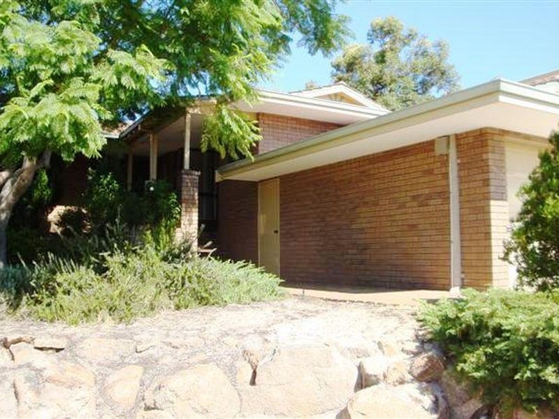 18 Wainwright Close, Willetton WA 6155