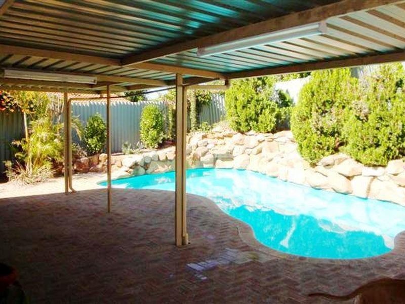 18 Wainwright Close, Willetton WA 6155