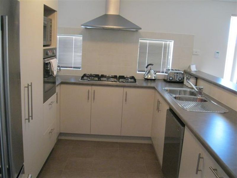 83 Peregrine Circle, Beeliar WA 6164