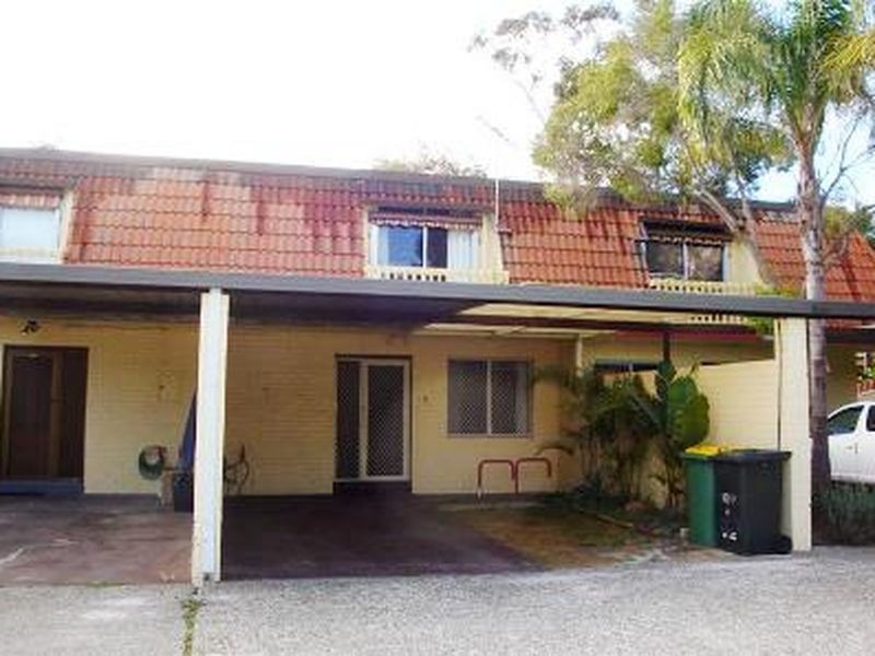 8/19 Freesia Way, Willetton WA 6155