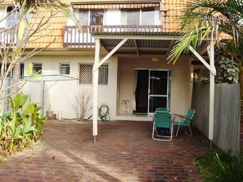 8/19 Freesia Way, Willetton WA 6155