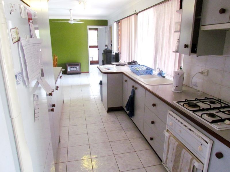 28 Meadowbrook Drive, Parkwood WA 6147