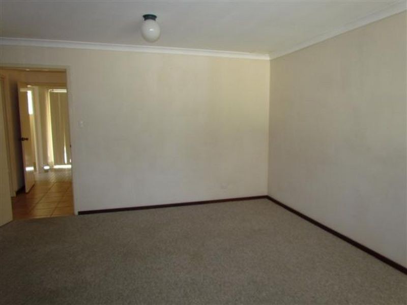 42a Woodmore Road, Langford WA 6147