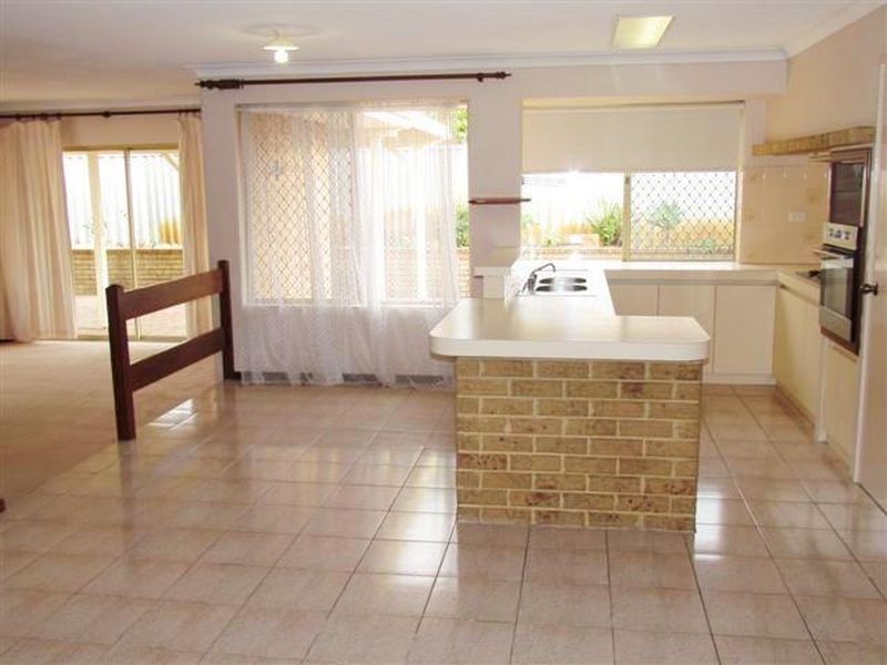 85 Keslake Way, Parkwood WA 6147