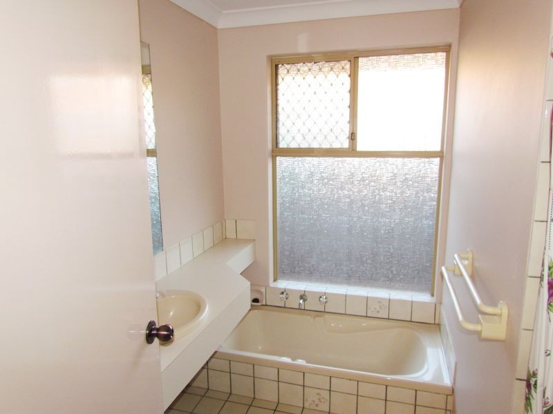 85 Keslake Way, Parkwood WA 6147