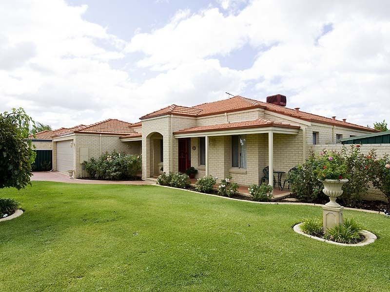 4 Cavella Court, Willetton WA 6155