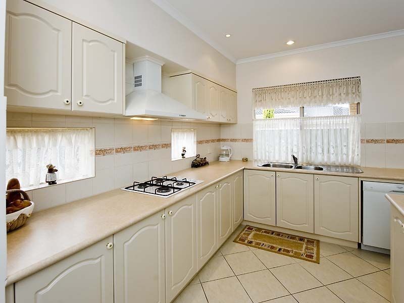 4 Cavella Court, Willetton WA 6155