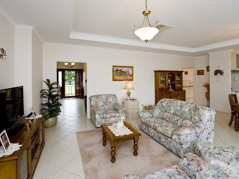 4 Cavella Court, Willetton WA 6155