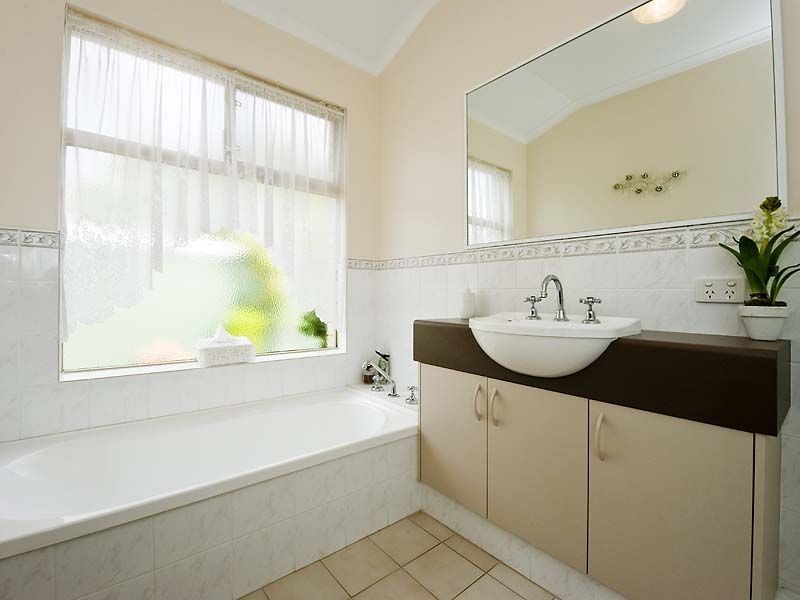 4 Cavella Court, Willetton WA 6155
