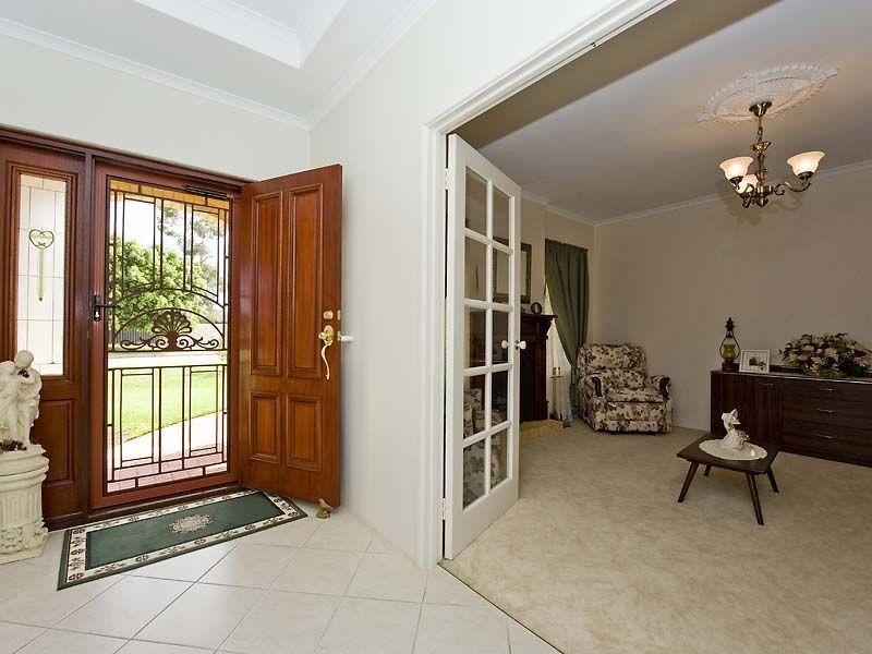 4 Cavella Court, Willetton WA 6155