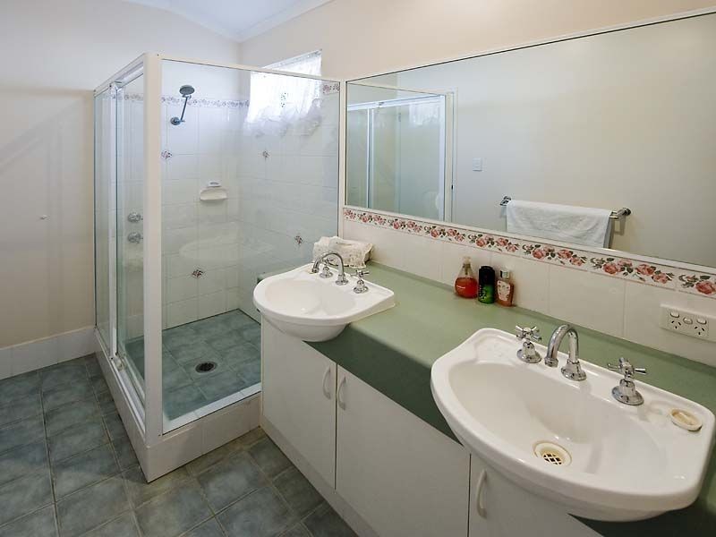 4 Cavella Court, Willetton WA 6155