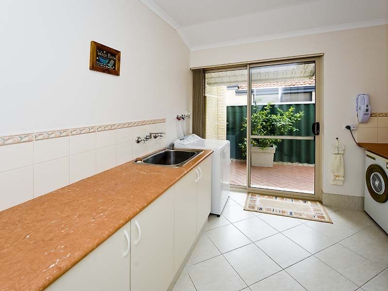 4 Cavella Court, Willetton WA 6155