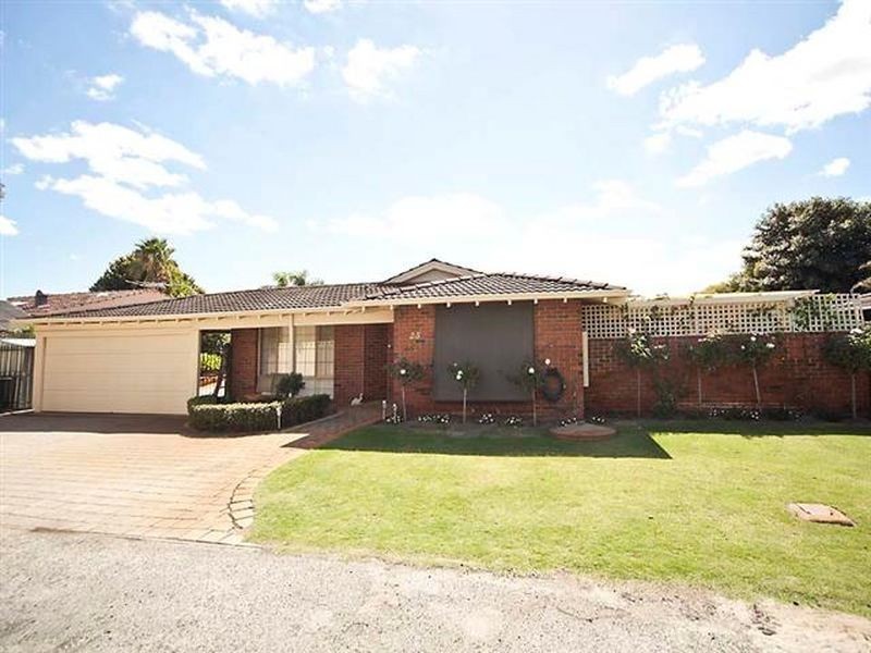 25 Matthew Avenue, Leeming WA 6149
