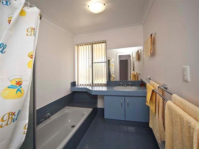 25 Matthew Avenue, Leeming WA 6149