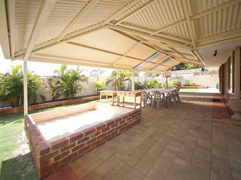 25 Matthew Avenue, Leeming WA 6149