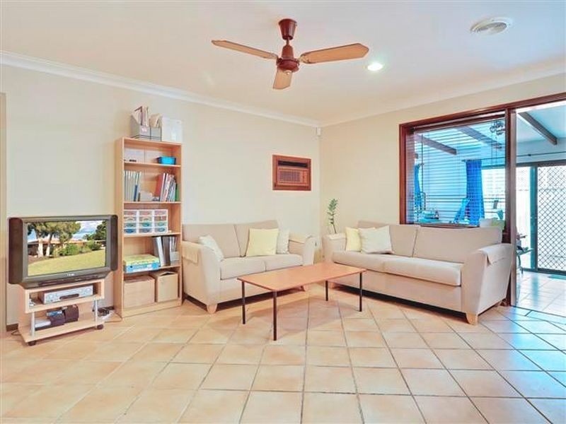 54 Dongala Way, Ferndale WA 6148