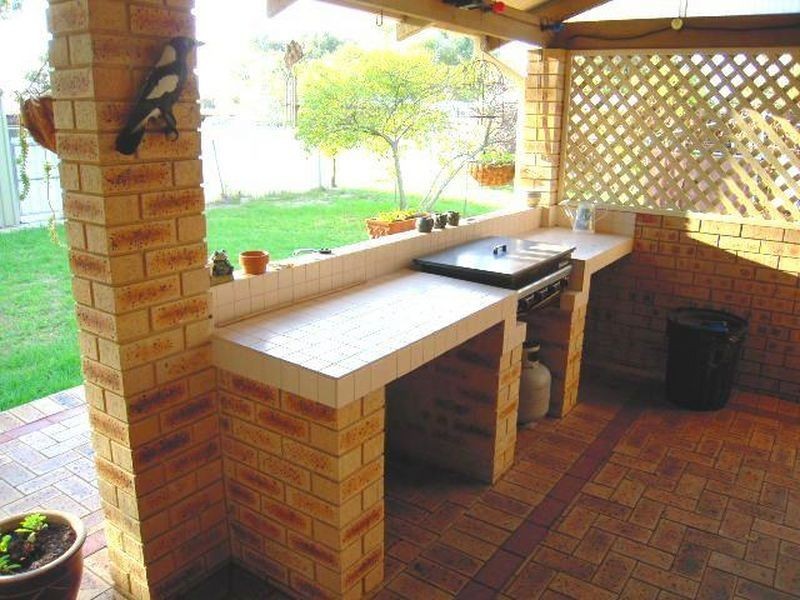 4 Fraser Road, Canning Vale WA 6155