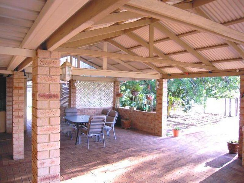 4 Fraser Road, Canning Vale WA 6155