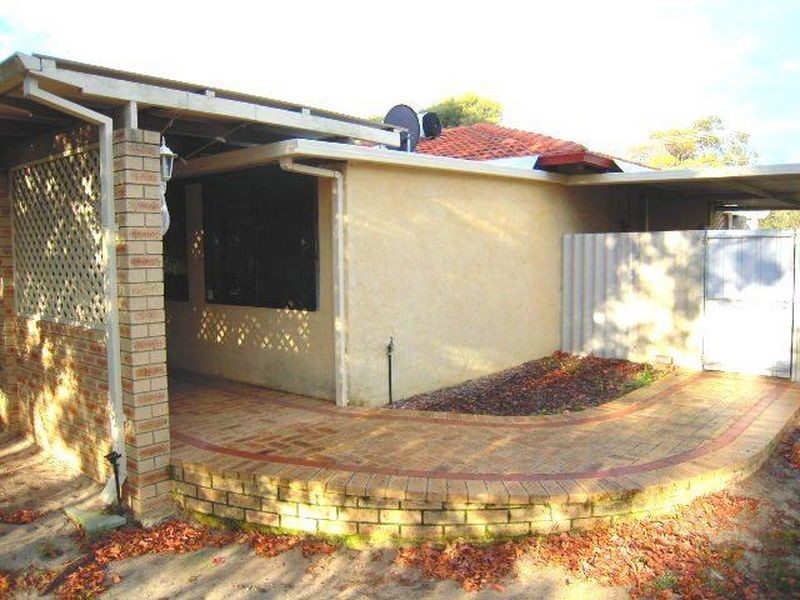 4 Fraser Road, Canning Vale WA 6155