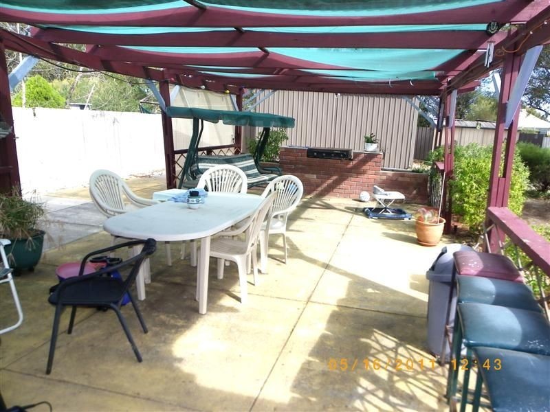 15 Clovertree Street, Maddington WA 6109
