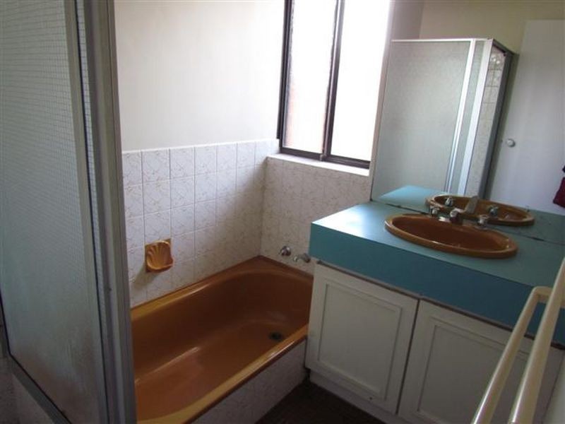 8 Azara Place, Parkwood WA 6147