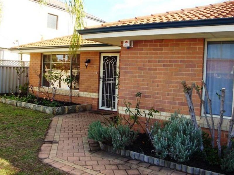 39 Tudor Avenue South, Shelley WA 6148