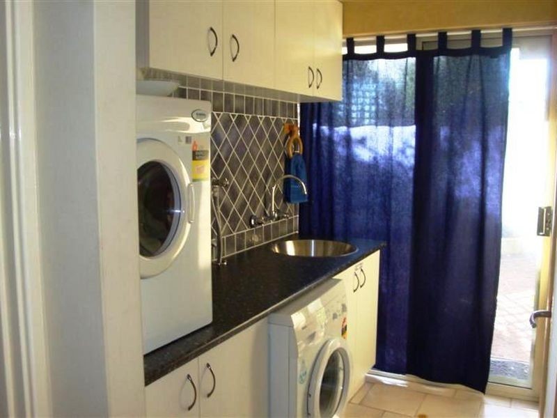 39 Tudor Avenue South, Shelley WA 6148