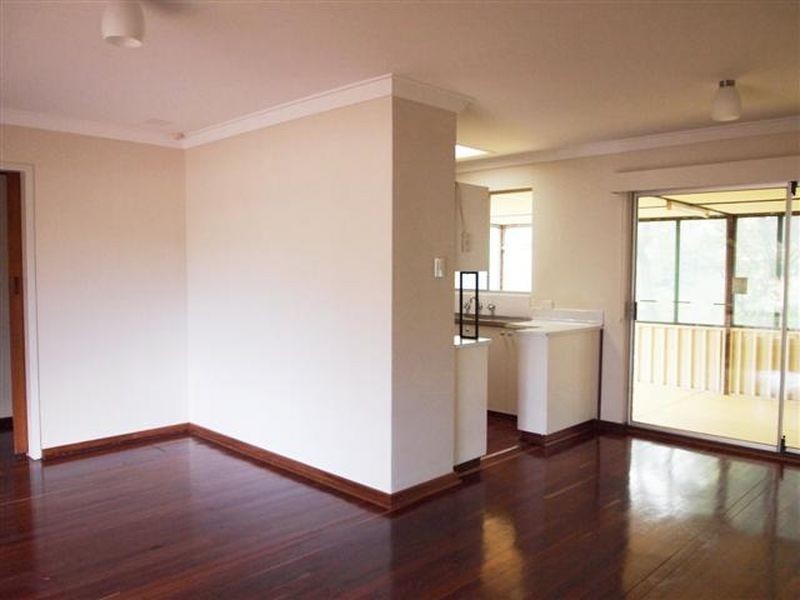 15 Manxton Way, Lynwood WA 6147