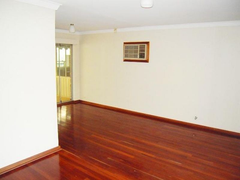 15 Manxton Way, Lynwood WA 6147