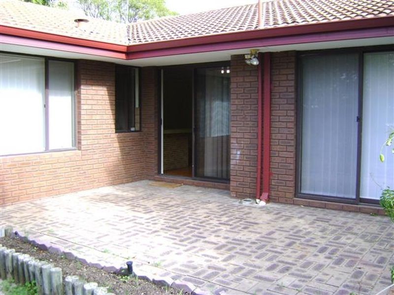 8 Newlyn Road, Willetton WA 6155